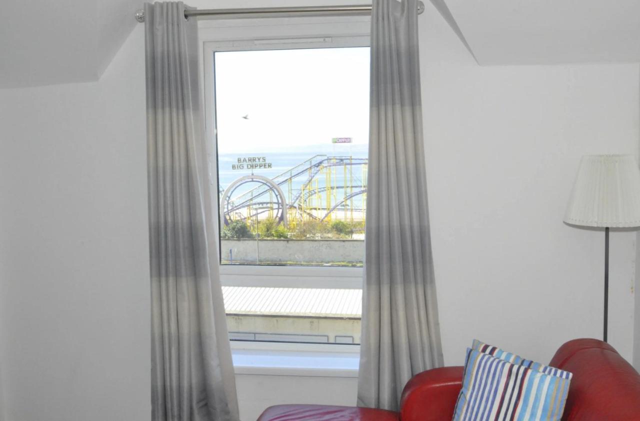 Malin View Apartments Port71 Portrush Exteriér fotografie